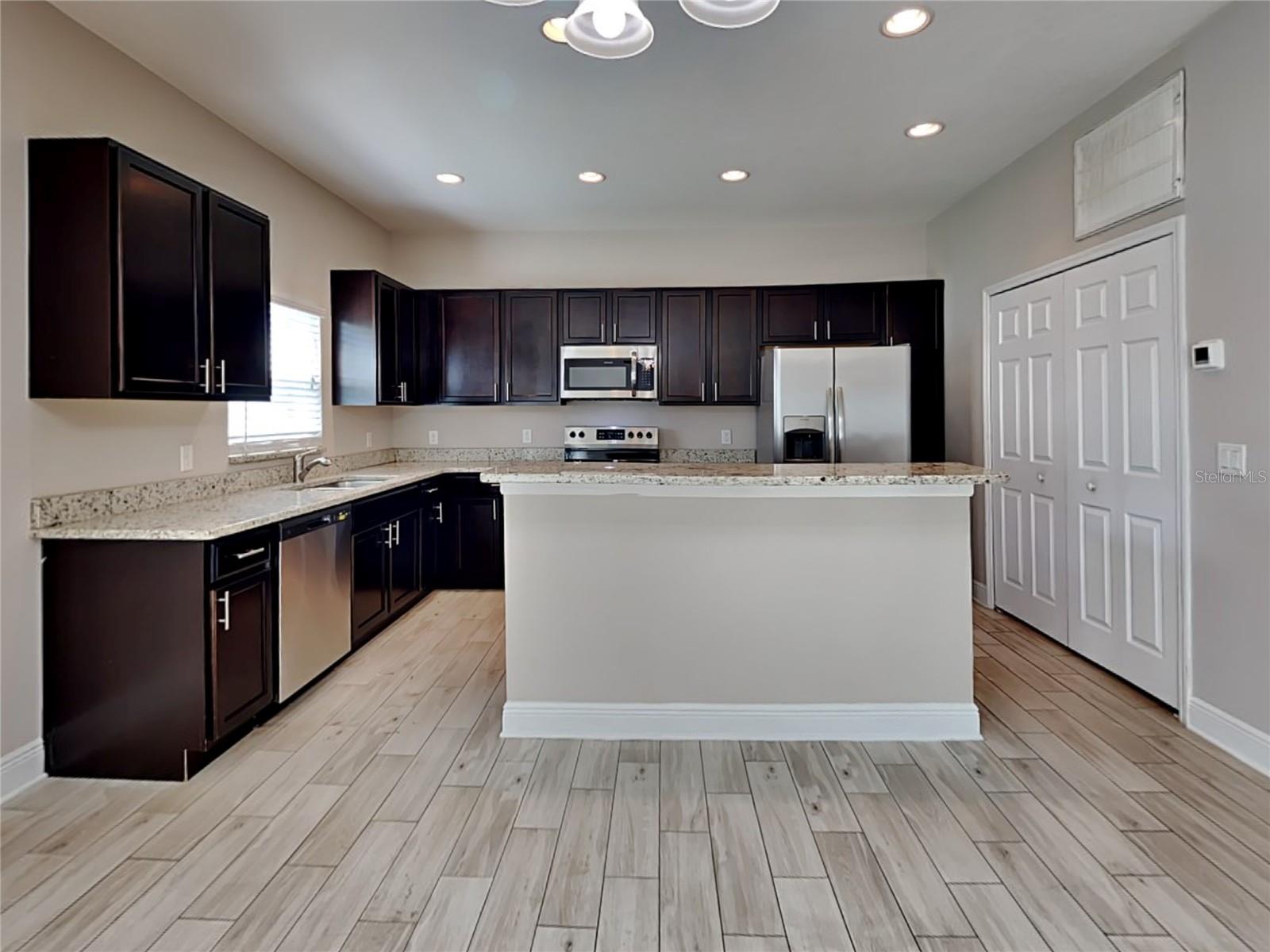 Image 4 of 16 For 1333 Salisbury Drive