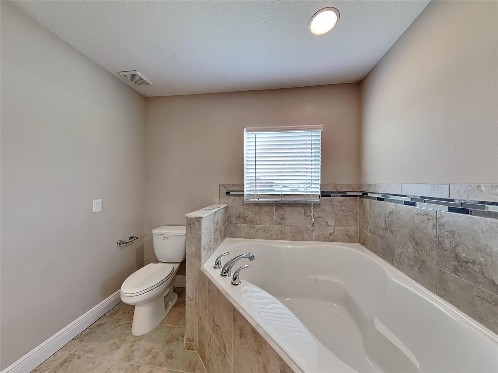 Image 8 of 16 For 1333 Salisbury Drive