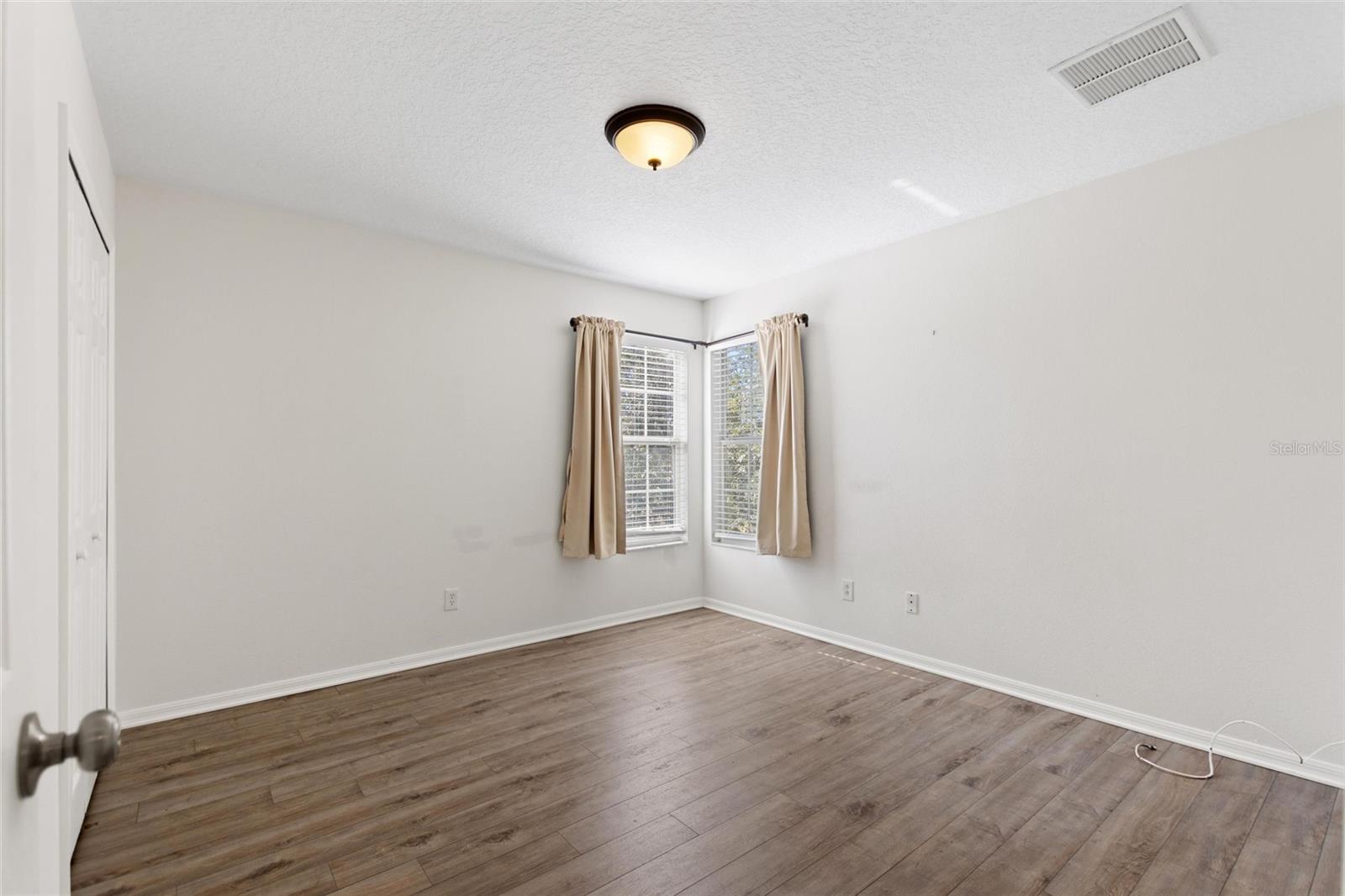 Image 34 of 59 For 9020 Pecky Cypress Way