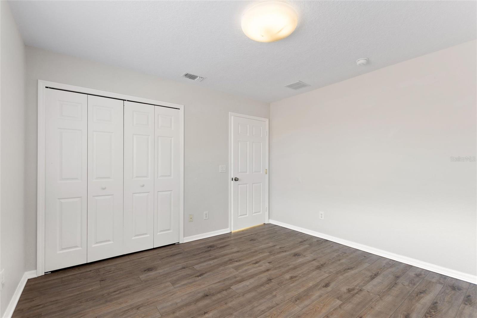 Image 38 of 59 For 9020 Pecky Cypress Way