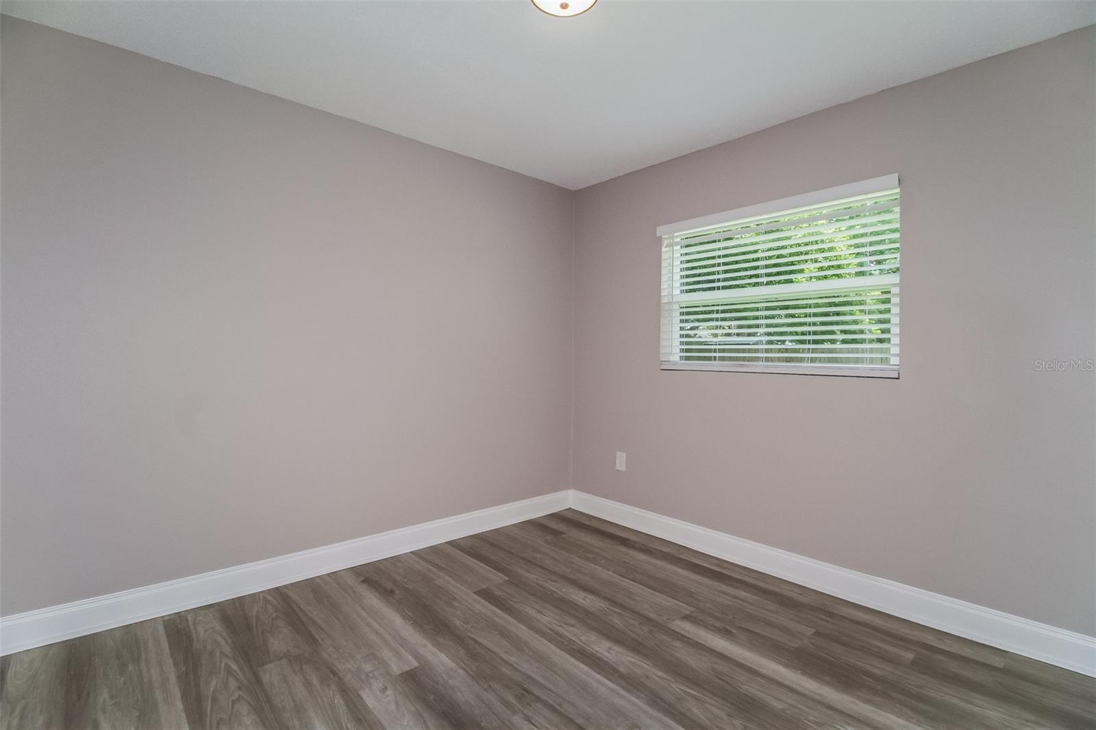 Image 13 of 16 For 229 Bennett Street