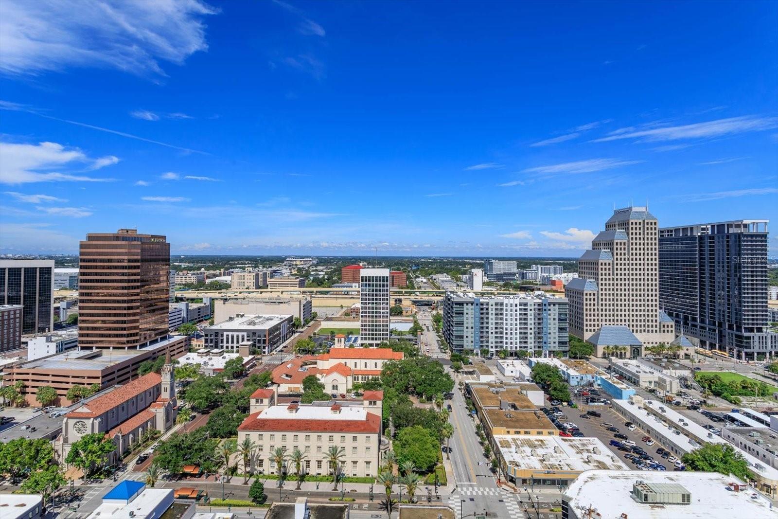 Image 21 of 29 For 150 Robinson Street 23b