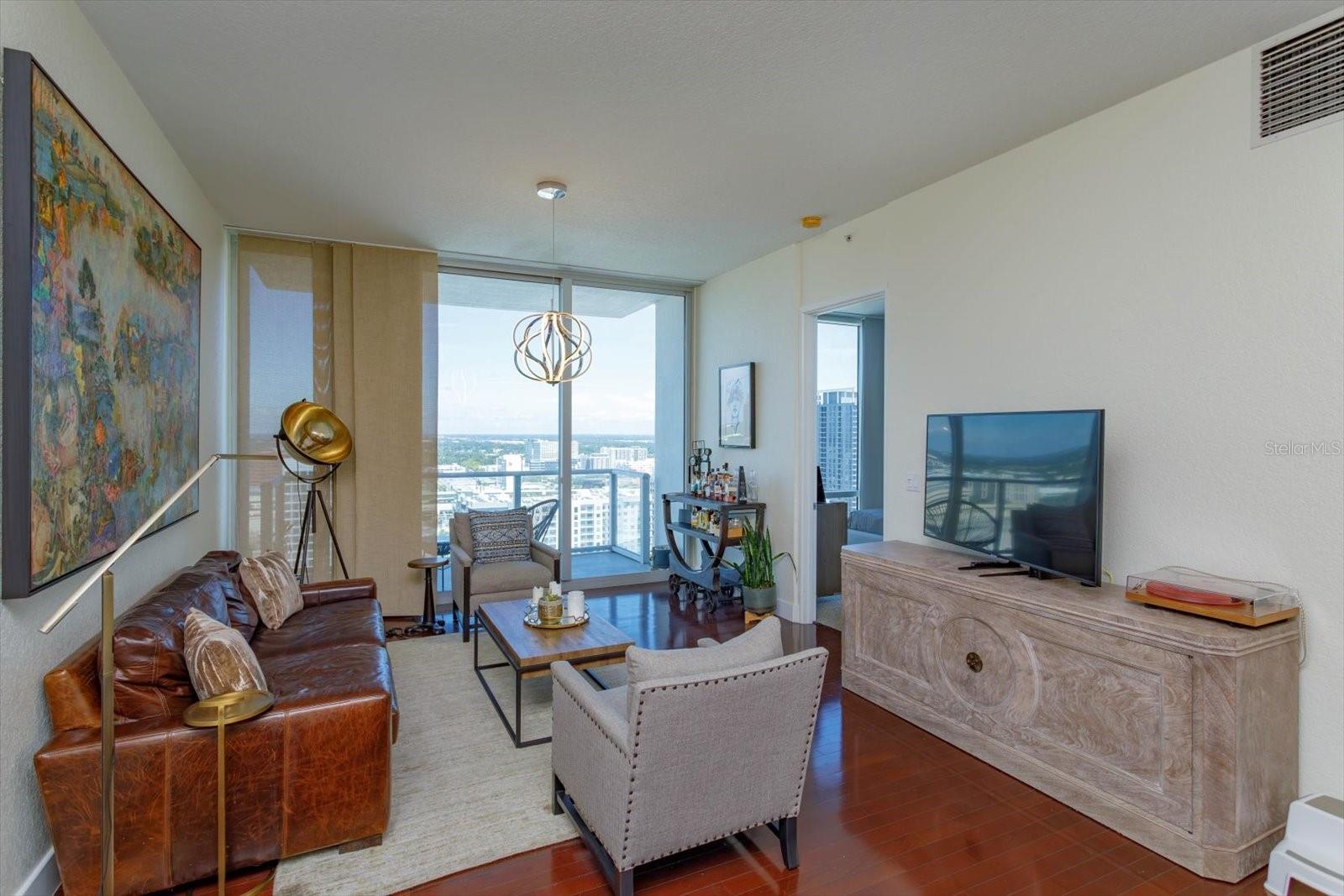 Image 9 of 29 For 150 Robinson Street 23b