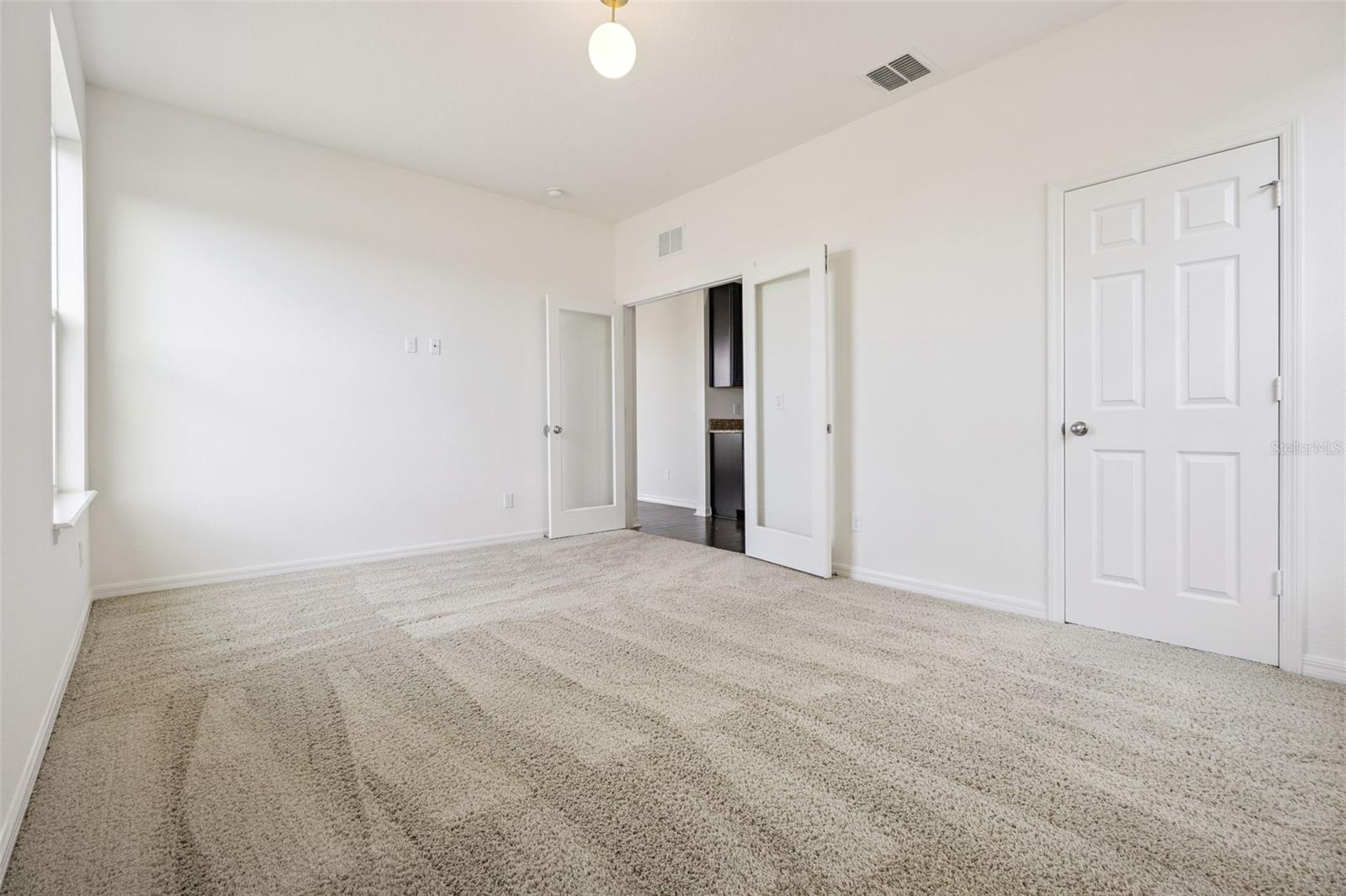 Image 23 of 33 For 3750 Mt Vernon Way