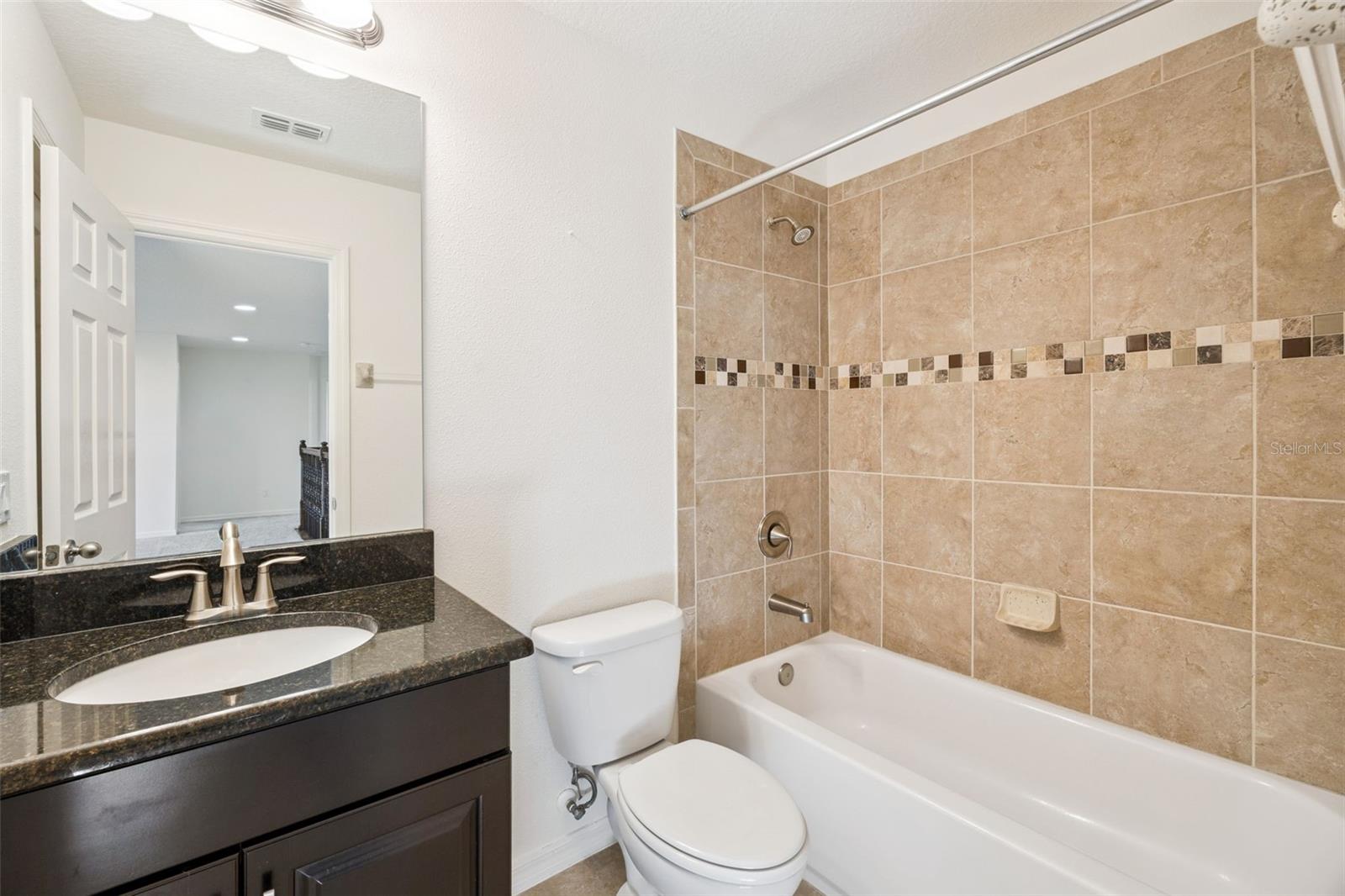 Image 28 of 33 For 3750 Mt Vernon Way