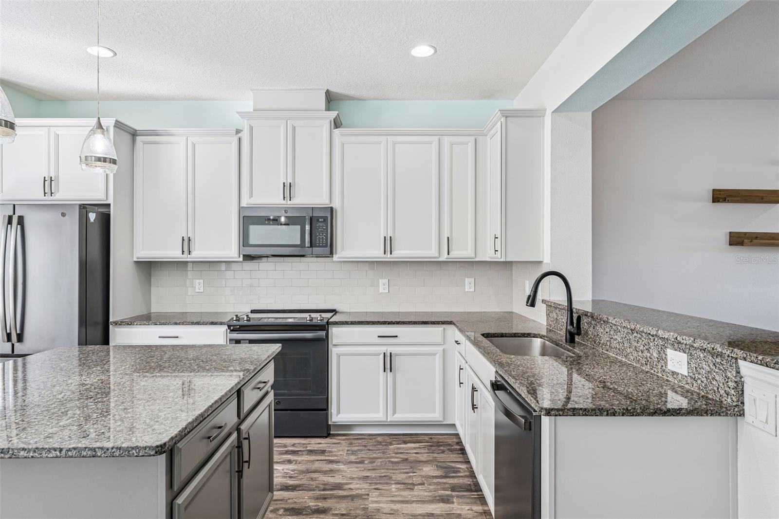 Image 5 of 56 For 7959 Ava Jade Alley