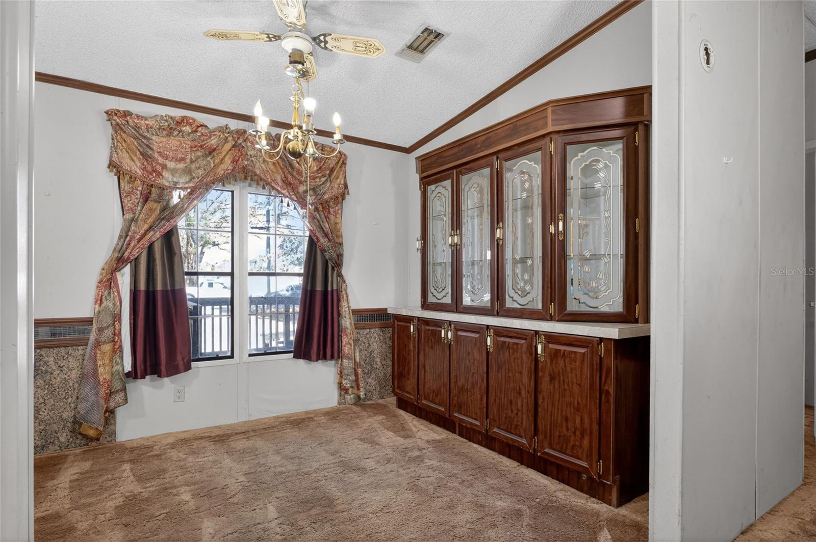 Image 18 of 45 For 3018 Linda Drive