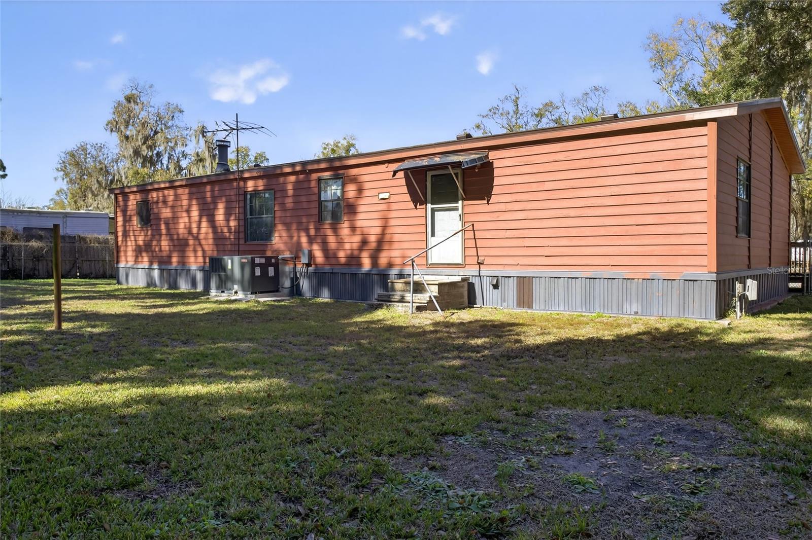 Image 38 of 45 For 3018 Linda Drive