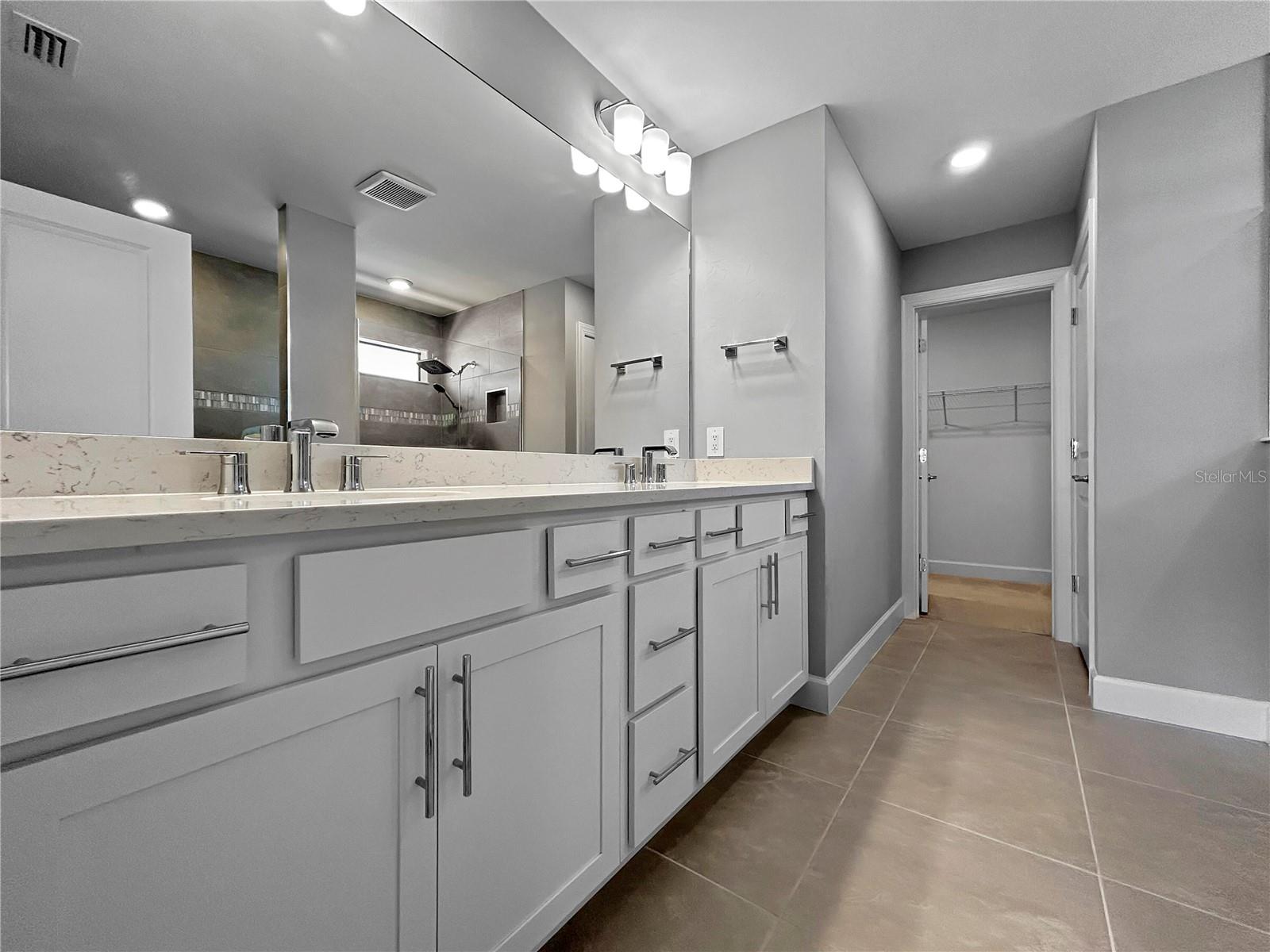 Image 14 of 46 For 6256 Baywood Court