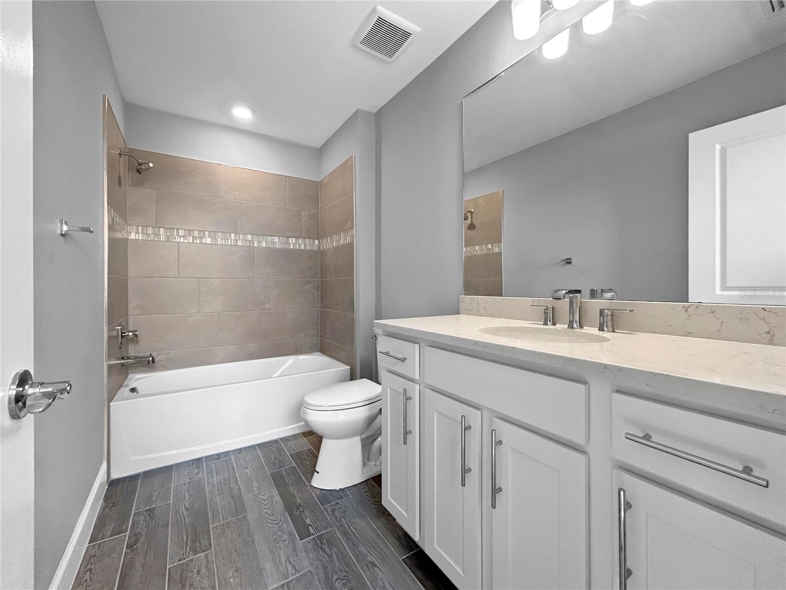 Image 26 of 46 For 6256 Baywood Court