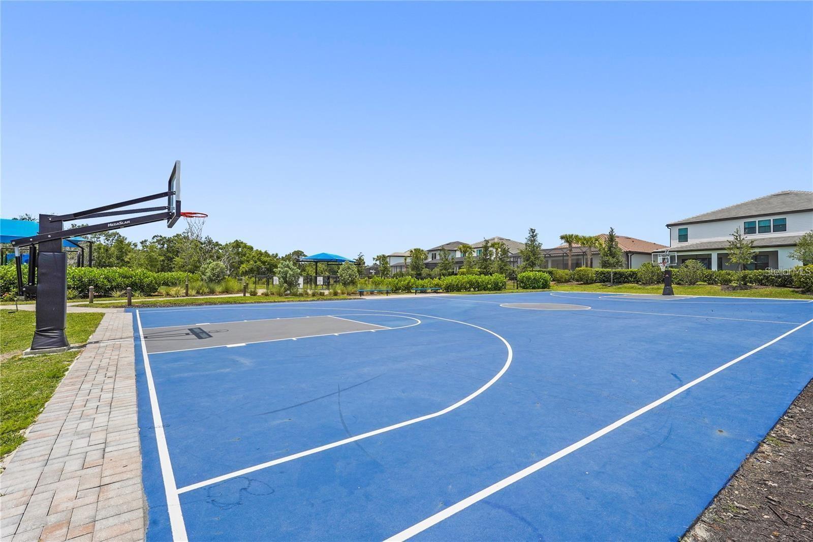 Image 32 of 46 For 6256 Baywood Court