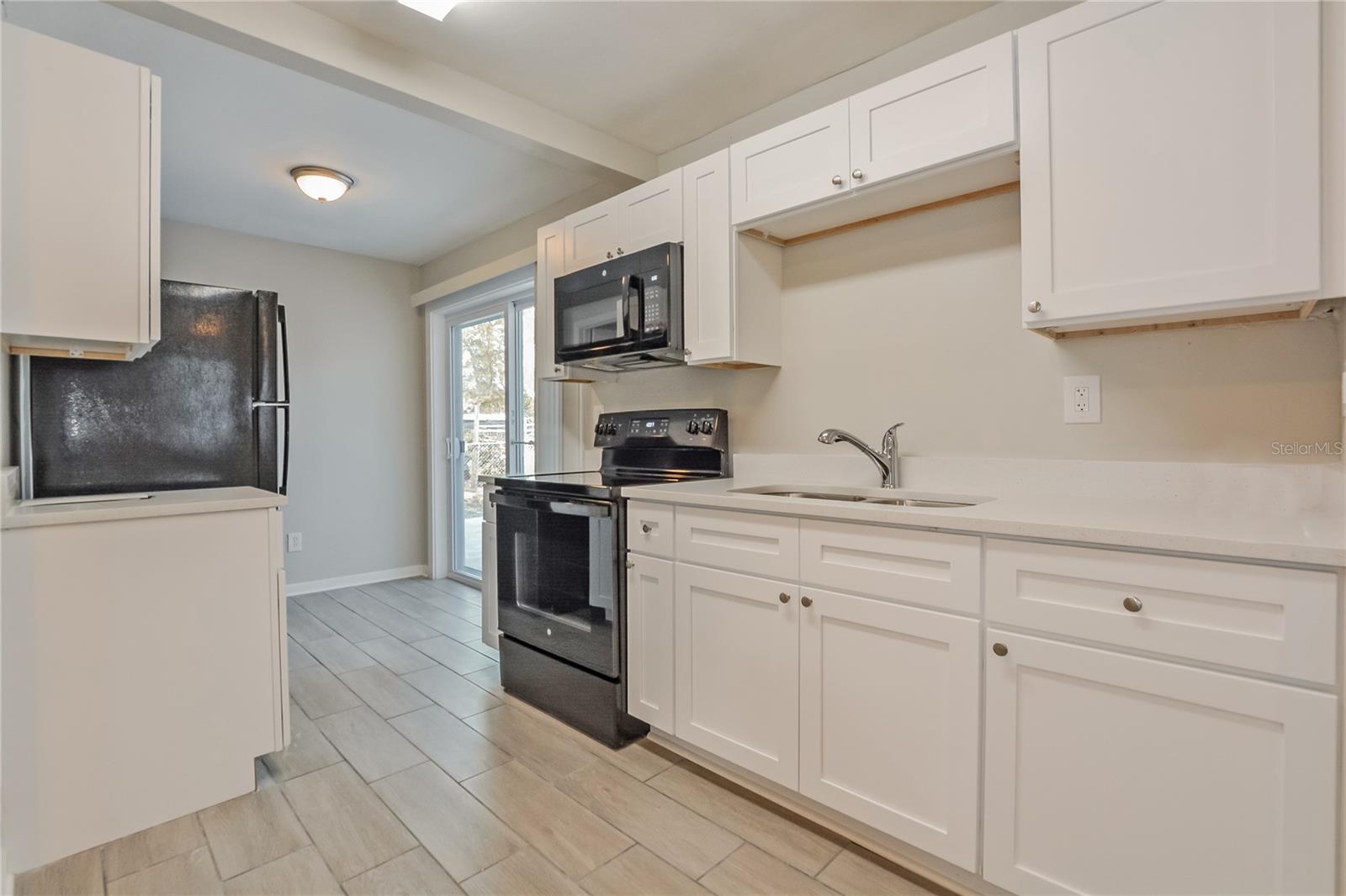 Image 6 of 16 For 1070 Emerald Drive