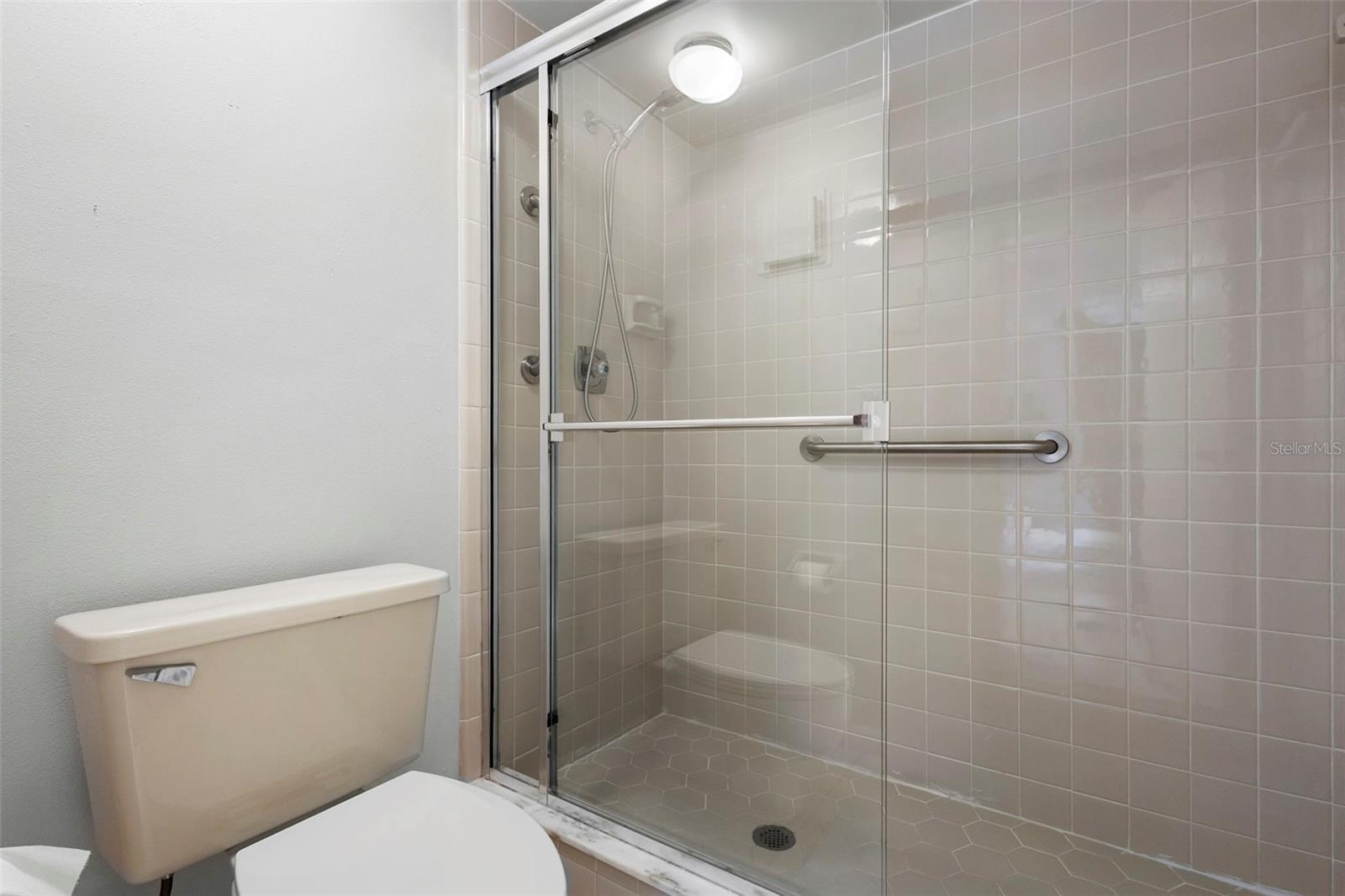 Image 25 of 43 For 12 Escondido Court 117