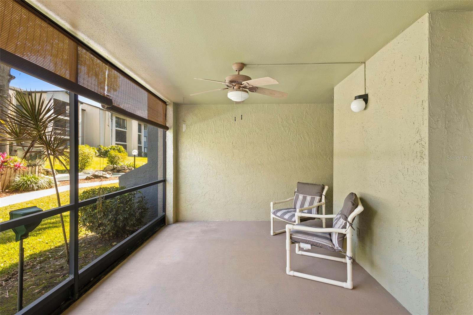 Image 30 of 43 For 12 Escondido Court 117