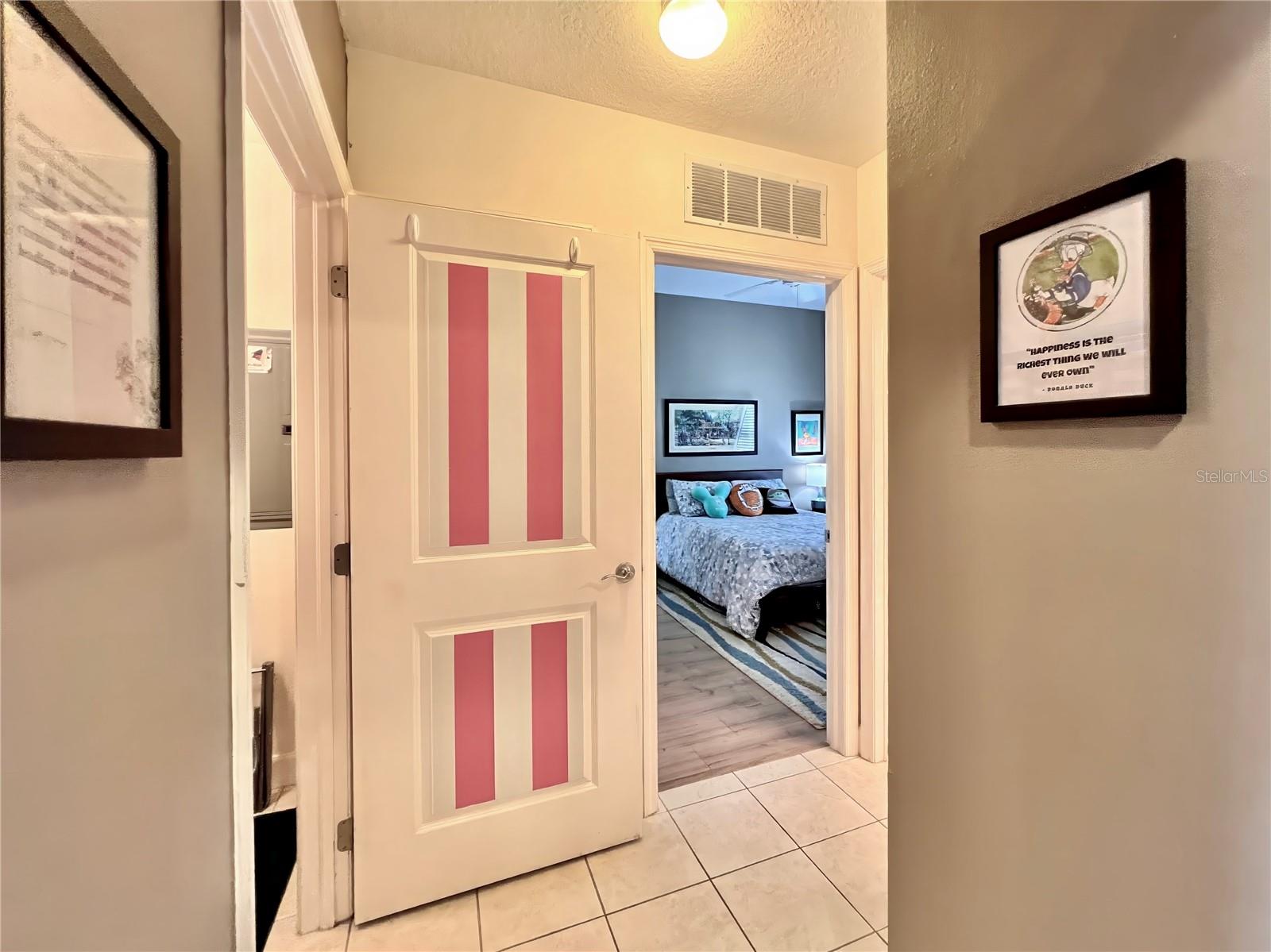 Image 20 of 30 For 1230 Wright Circle 308