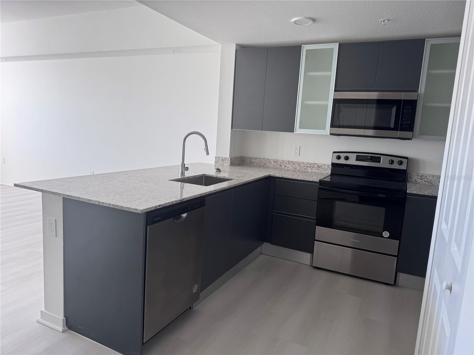 Image 3 of 10 For 5587 Millenia Park Boulevard 120