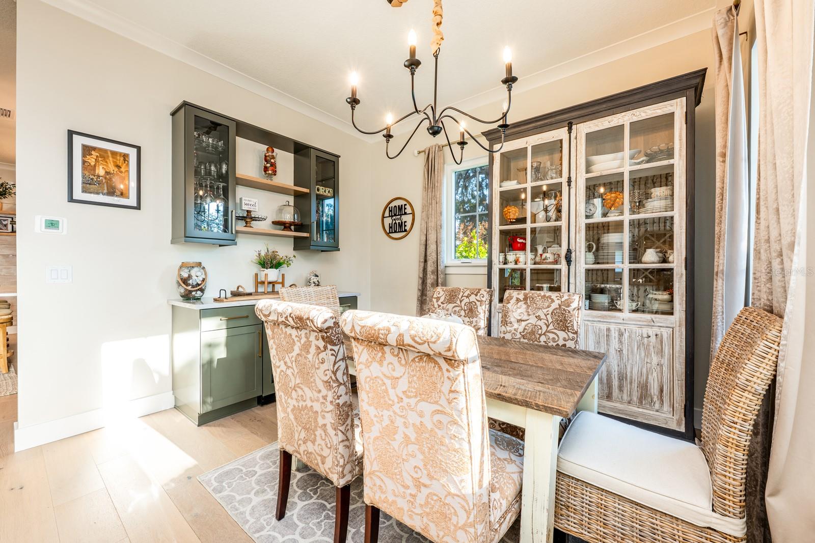 Image 15 of 41 For 740 Garden West Terrace