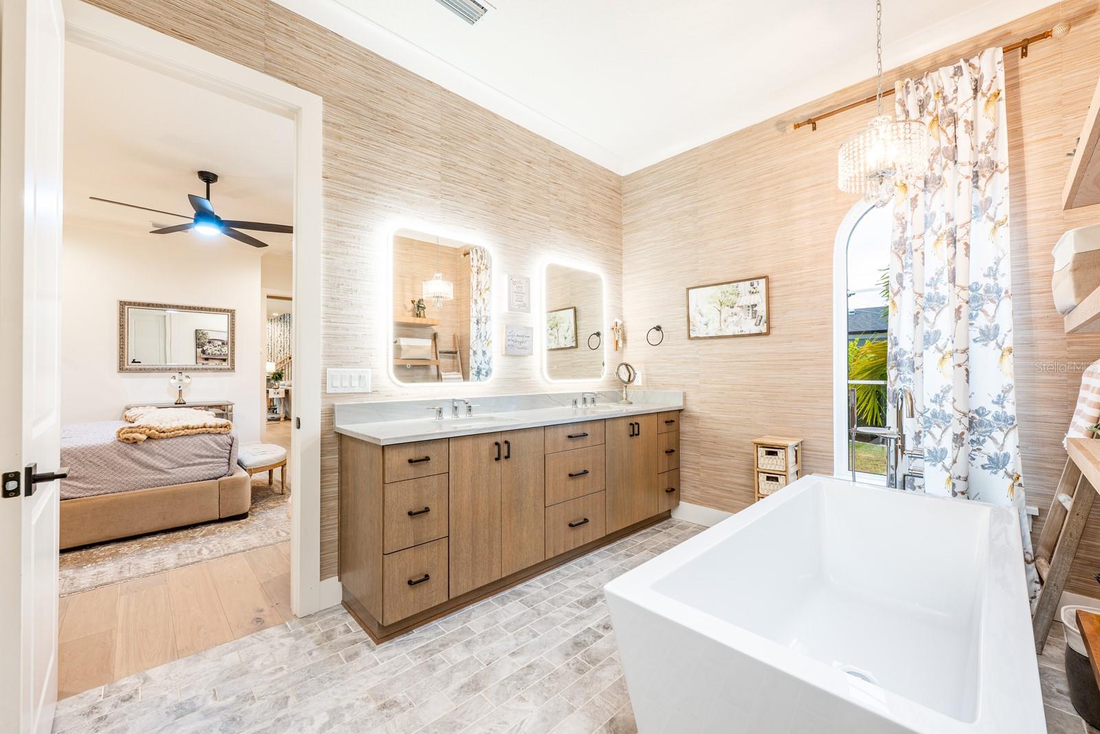 Image 18 of 41 For 740 Garden West Terrace