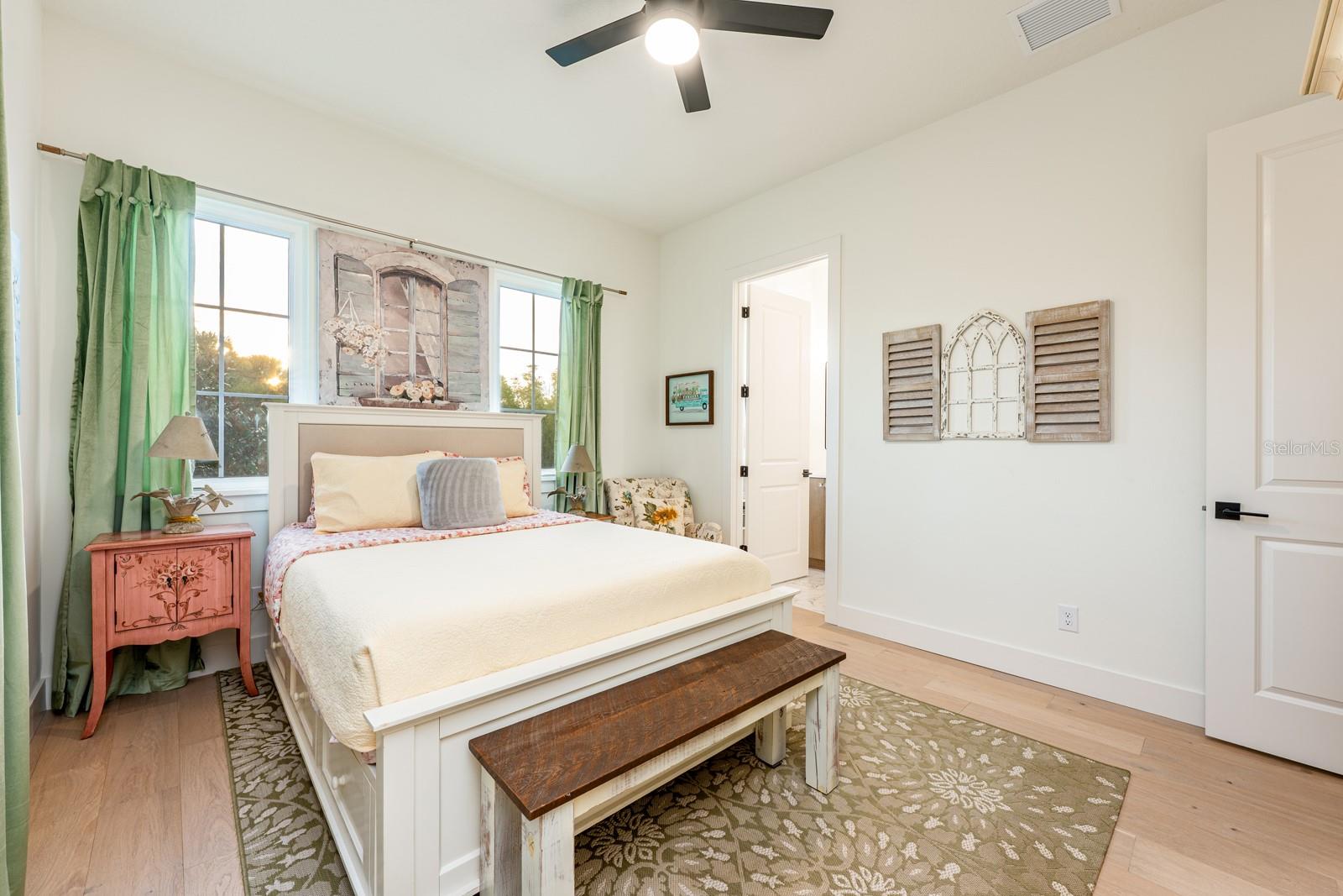 Image 25 of 41 For 740 Garden West Terrace