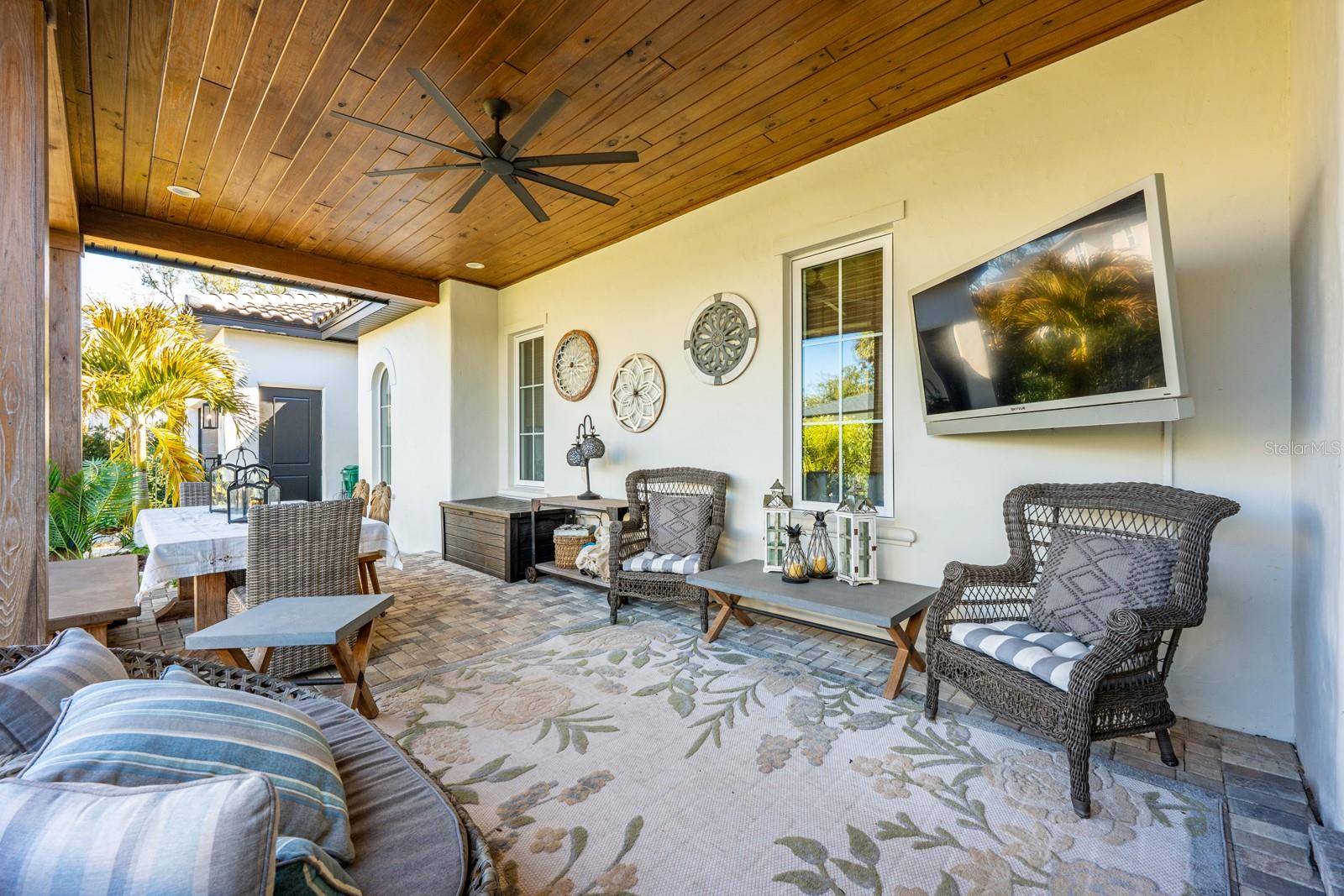 Image 33 of 41 For 740 Garden West Terrace