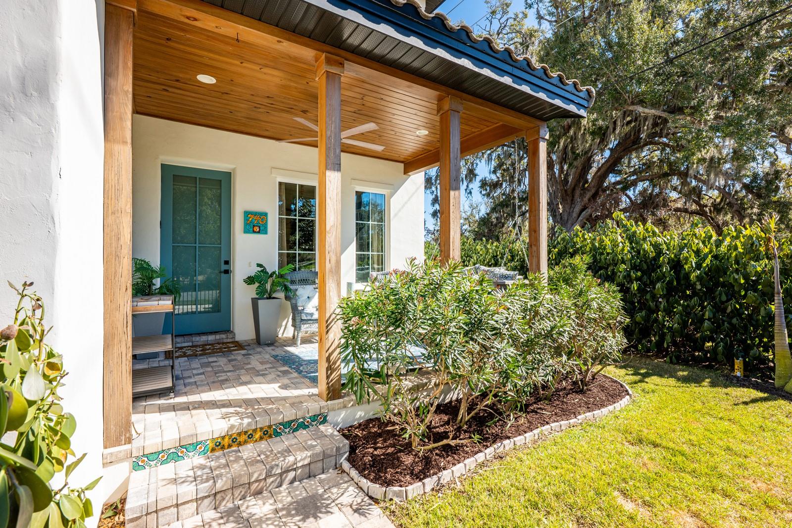 Image 4 of 41 For 740 Garden West Terrace