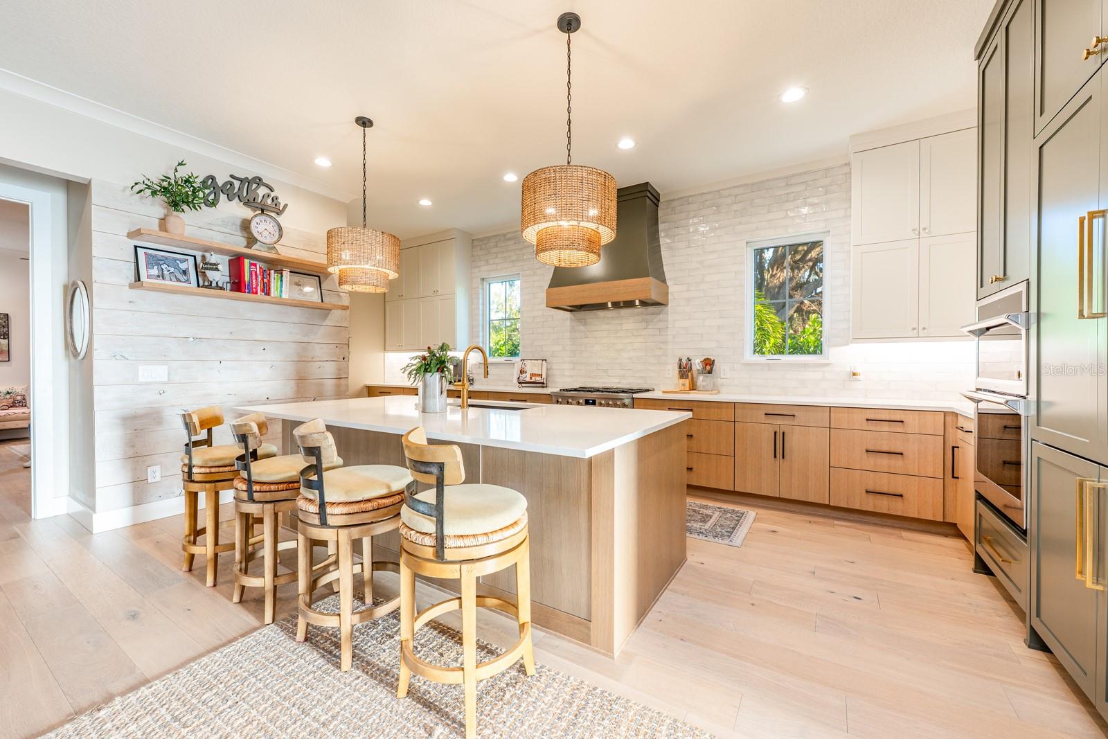 Image 6 of 41 For 740 Garden West Terrace