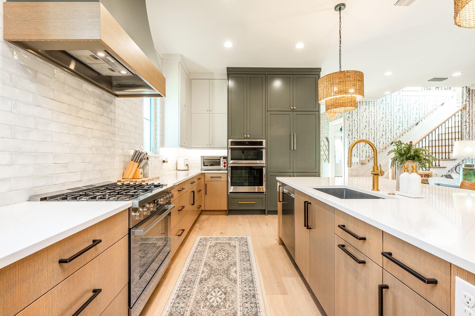 Image 7 of 41 For 740 Garden West Terrace