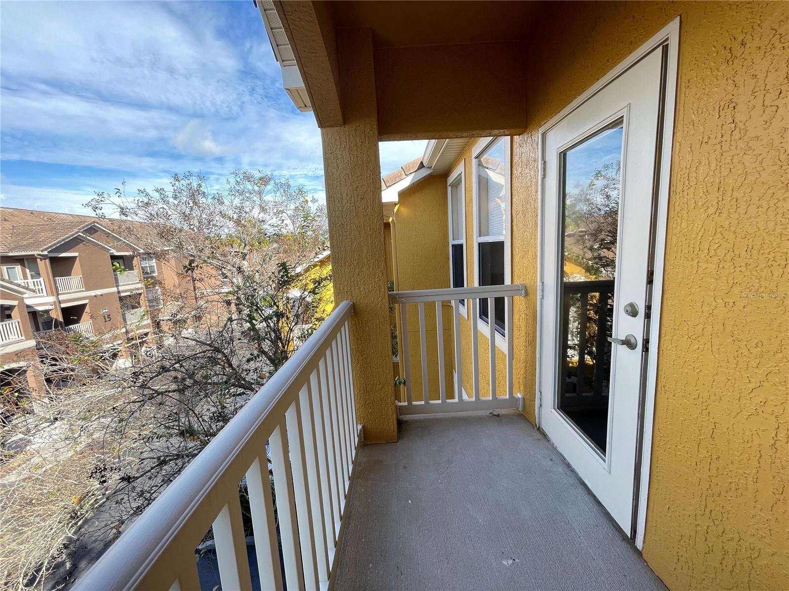 Image 12 of 15 For 8848 Villa View Circle 306