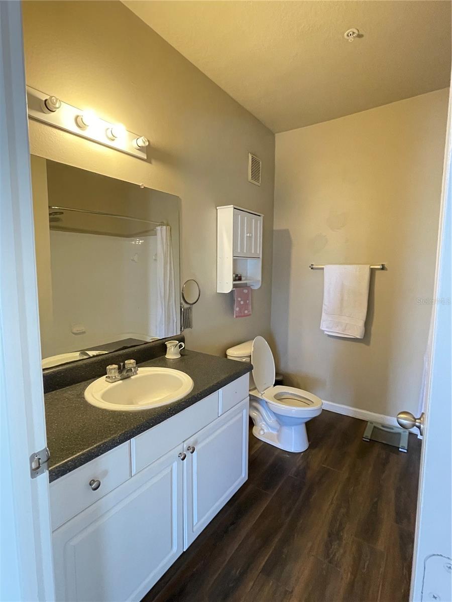 Image 8 of 15 For 8848 Villa View Circle 306