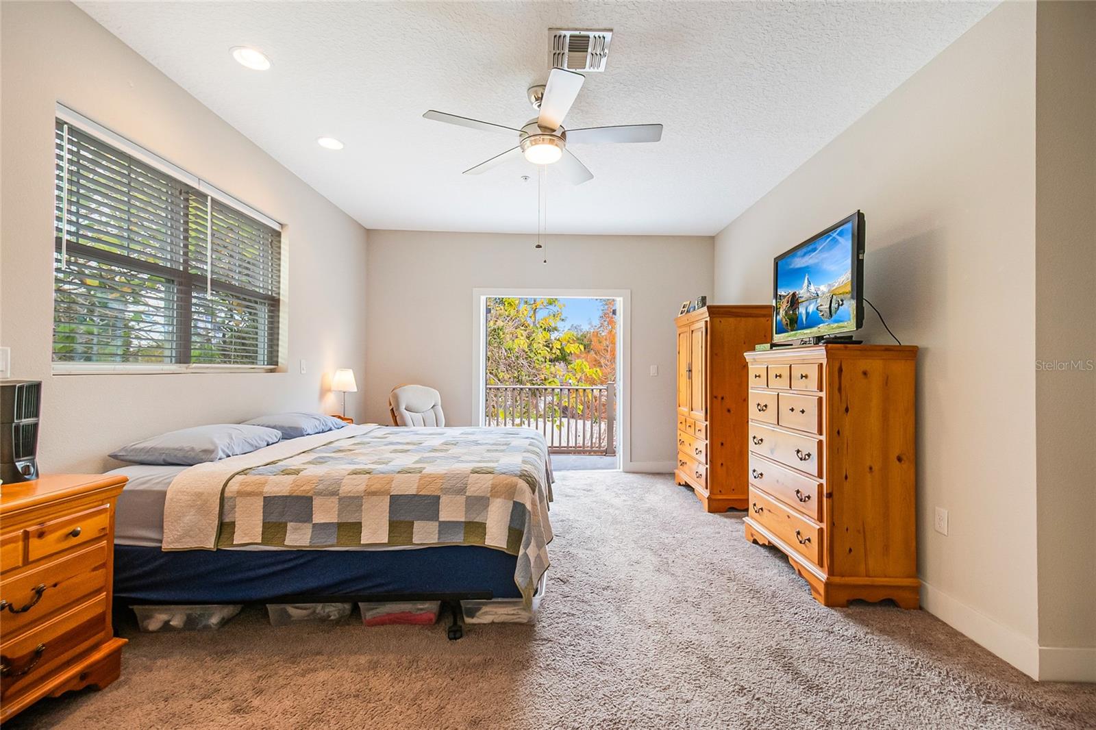 Image 11 of 27 For 2121 Kaley Avenue 1