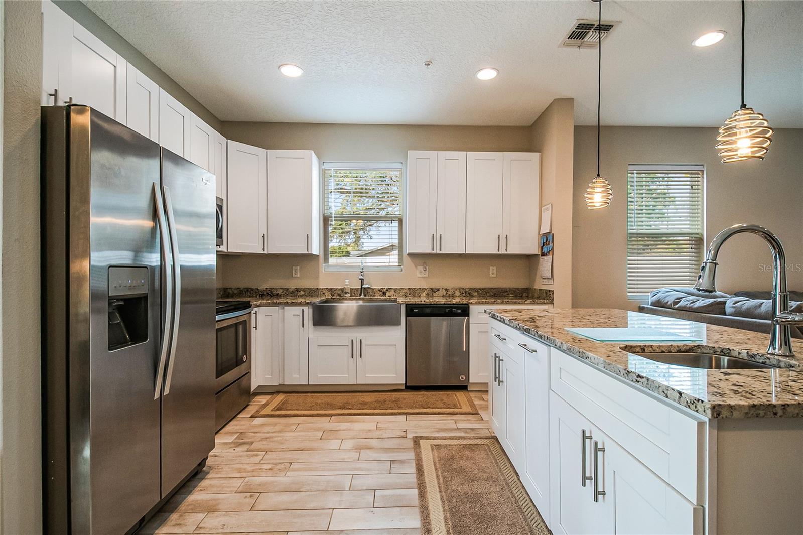 Image 5 of 27 For 2121 Kaley Avenue 1