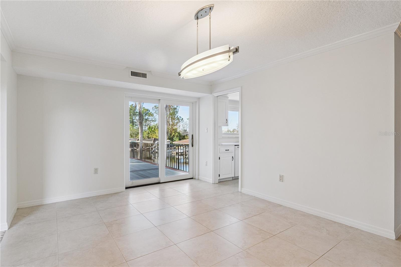 Image 10 of 52 For 6204 Masters Boulevard 202