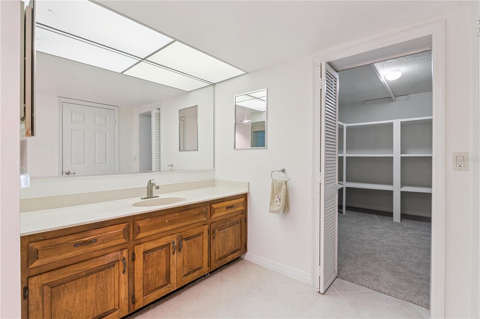 Image 22 of 52 For 6204 Masters Boulevard 202