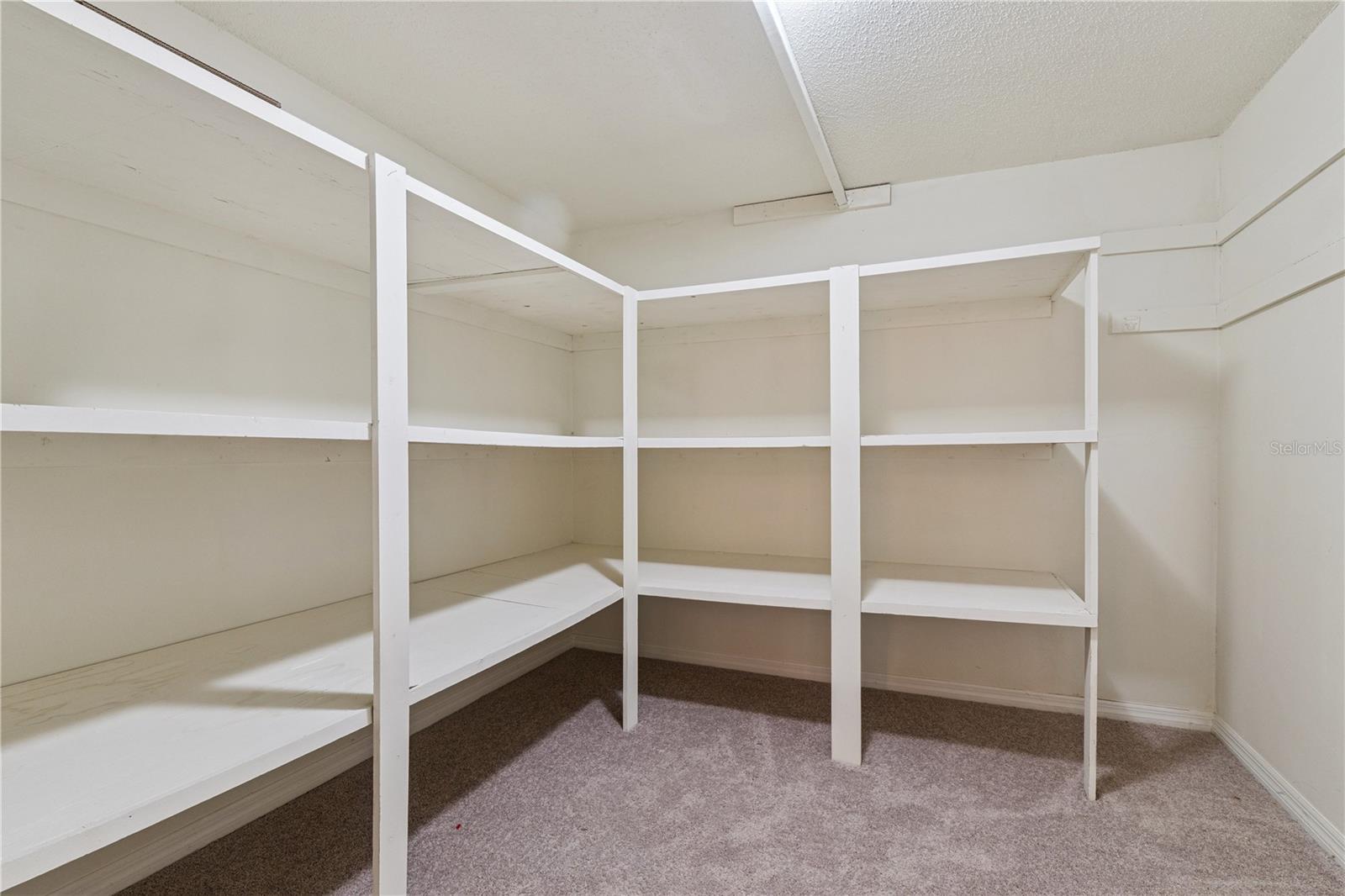 Image 23 of 52 For 6204 Masters Boulevard 202