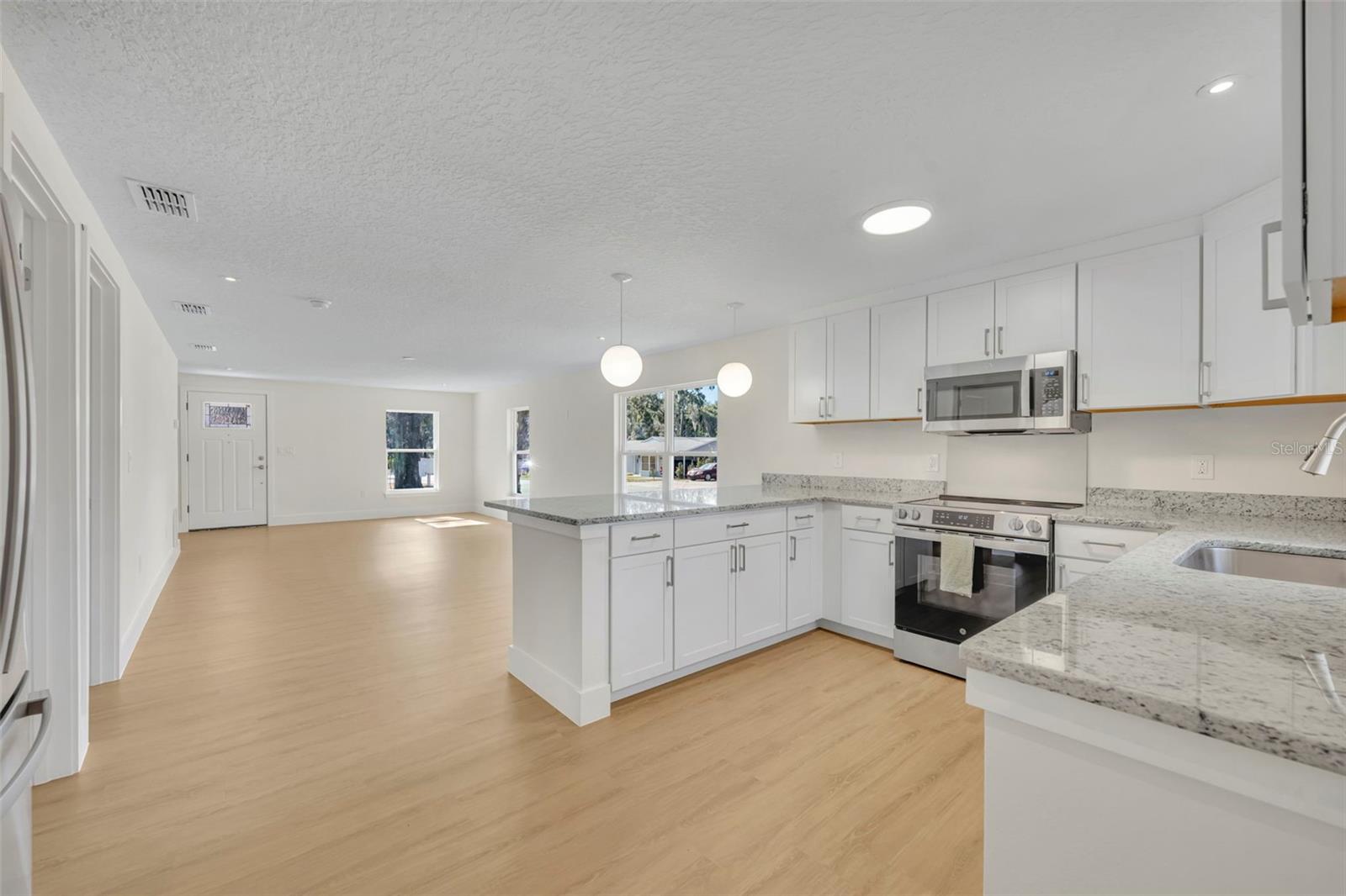 Image 14 of 29 For 1303 Stowe Avenue