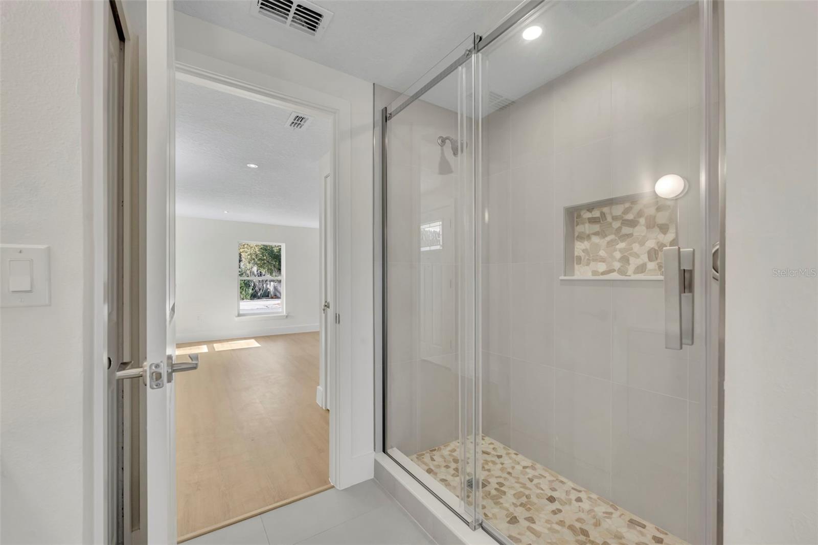 Image 23 of 29 For 1303 Stowe Avenue