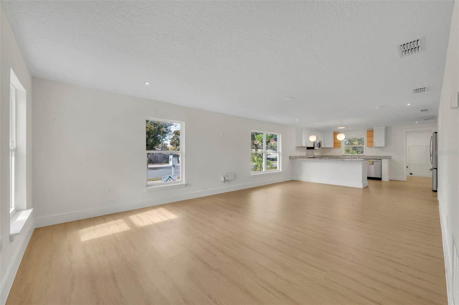 Image 7 of 29 For 1303 Stowe Avenue