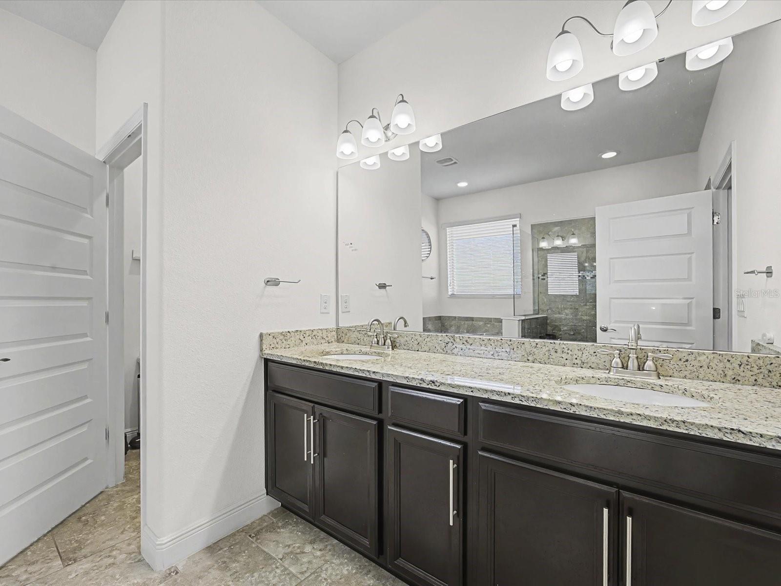 Image 24 of 45 For 1816 Chadbury Loop