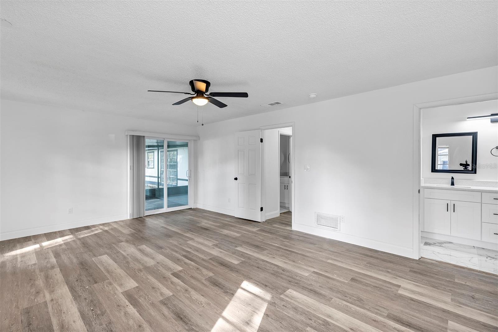 Image 26 of 58 For 3810 22nd Place