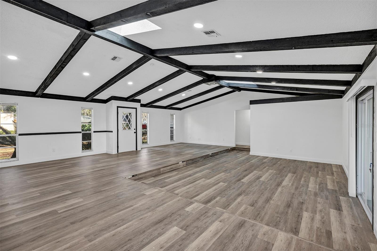 Image 4 of 58 For 3810 22nd Place