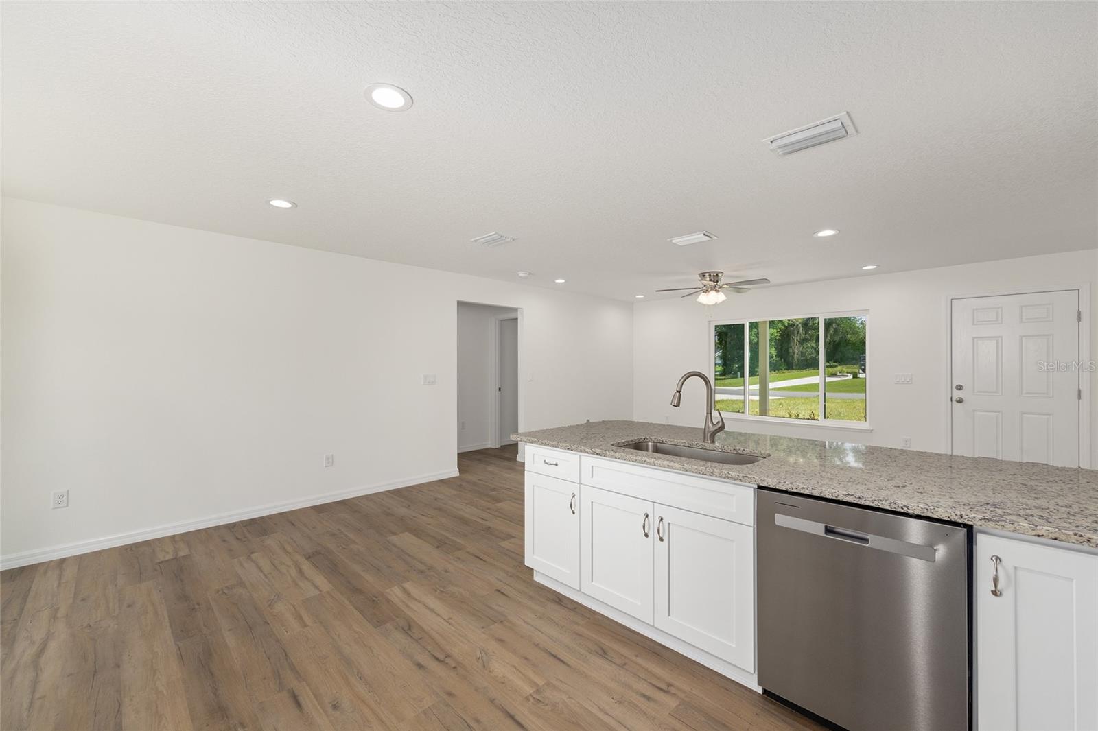 Image 19 of 34 For 62 Malauka Radial