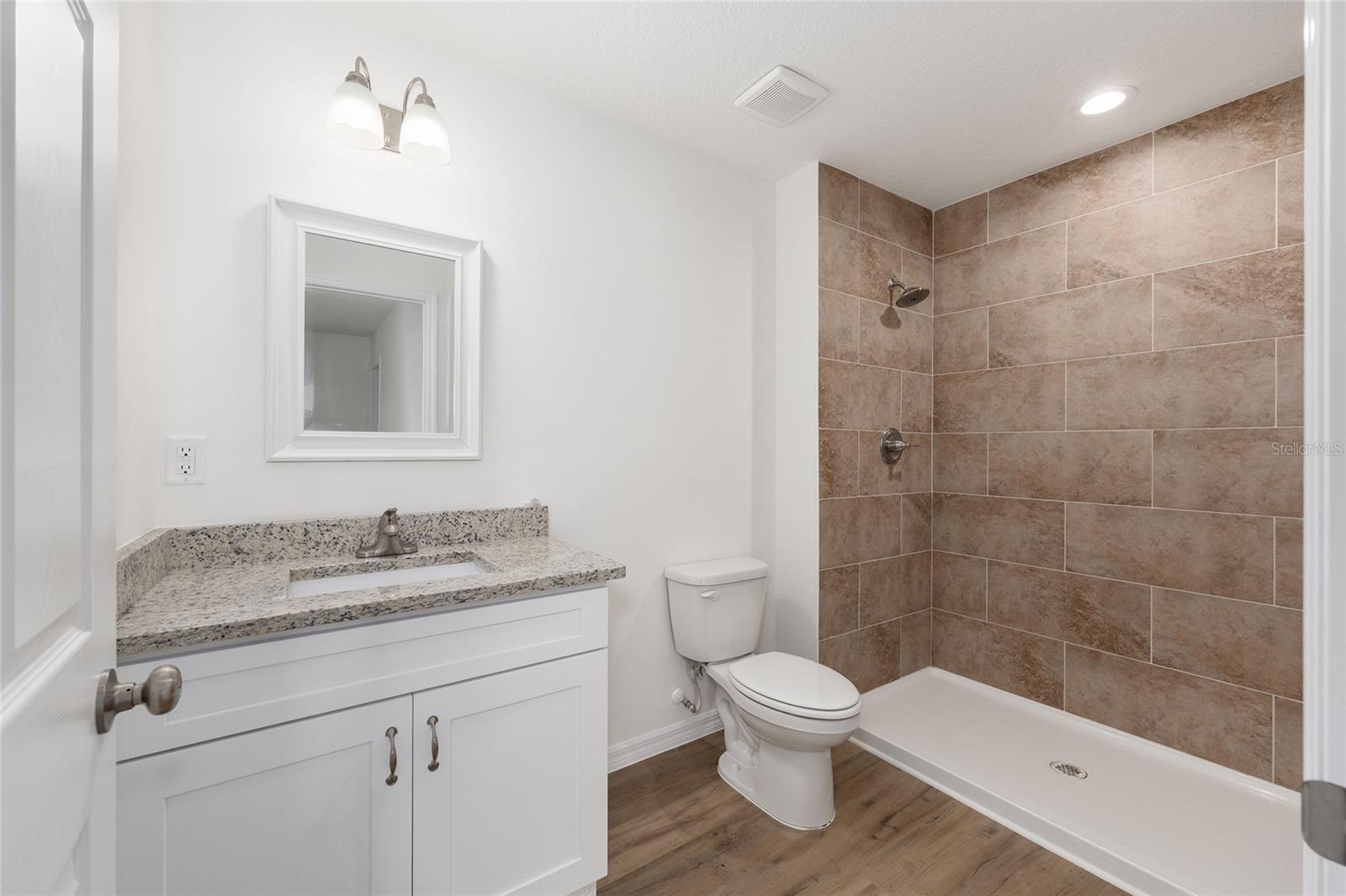 Image 23 of 34 For 62 Malauka Radial