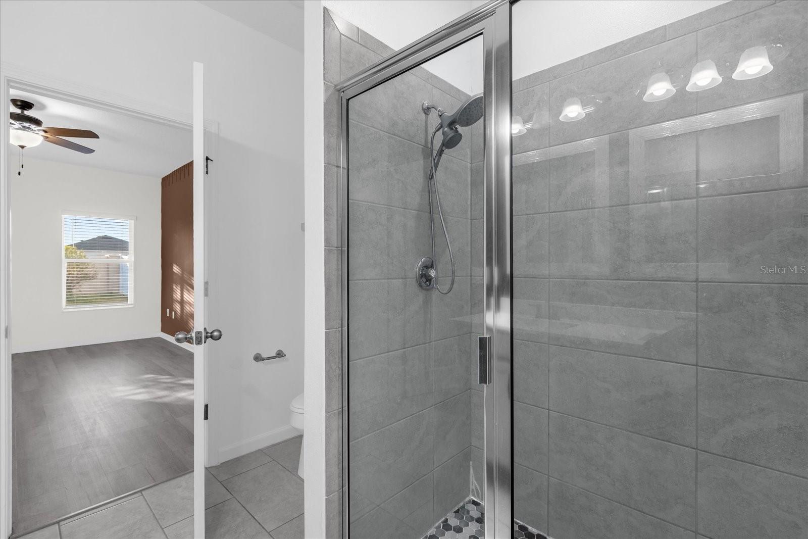 Image 13 of 38 For 453 Disa Drive