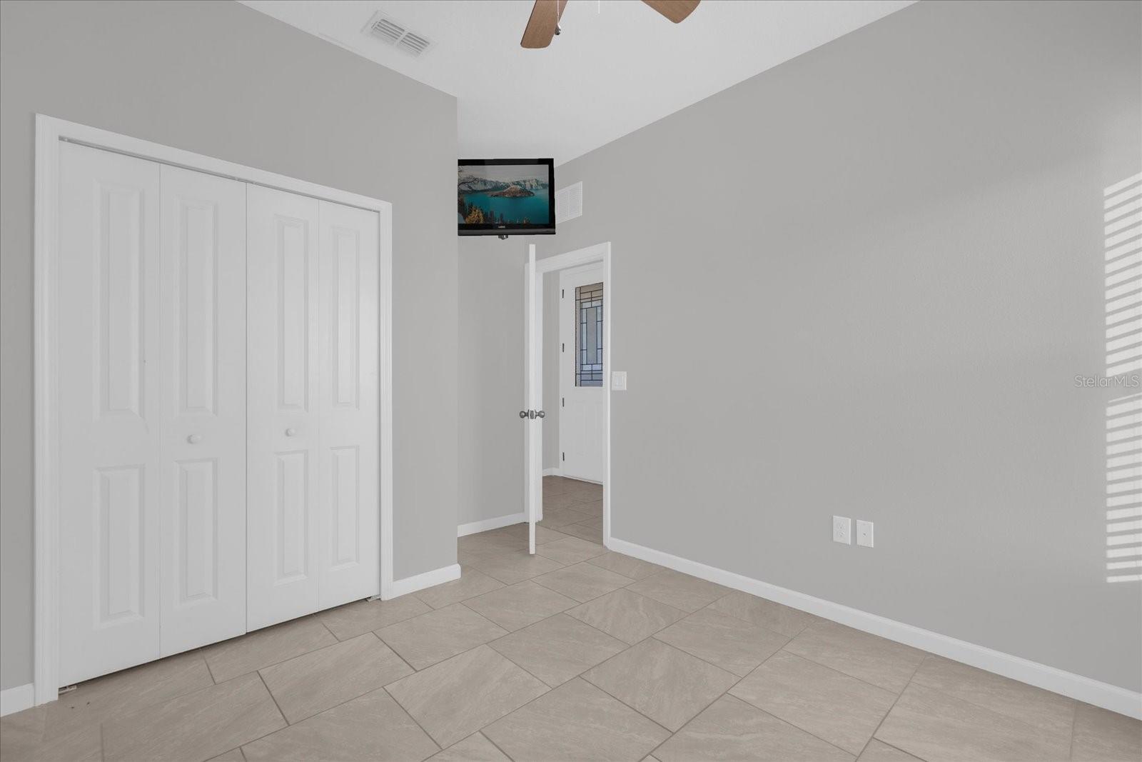 Image 16 of 38 For 453 Disa Drive