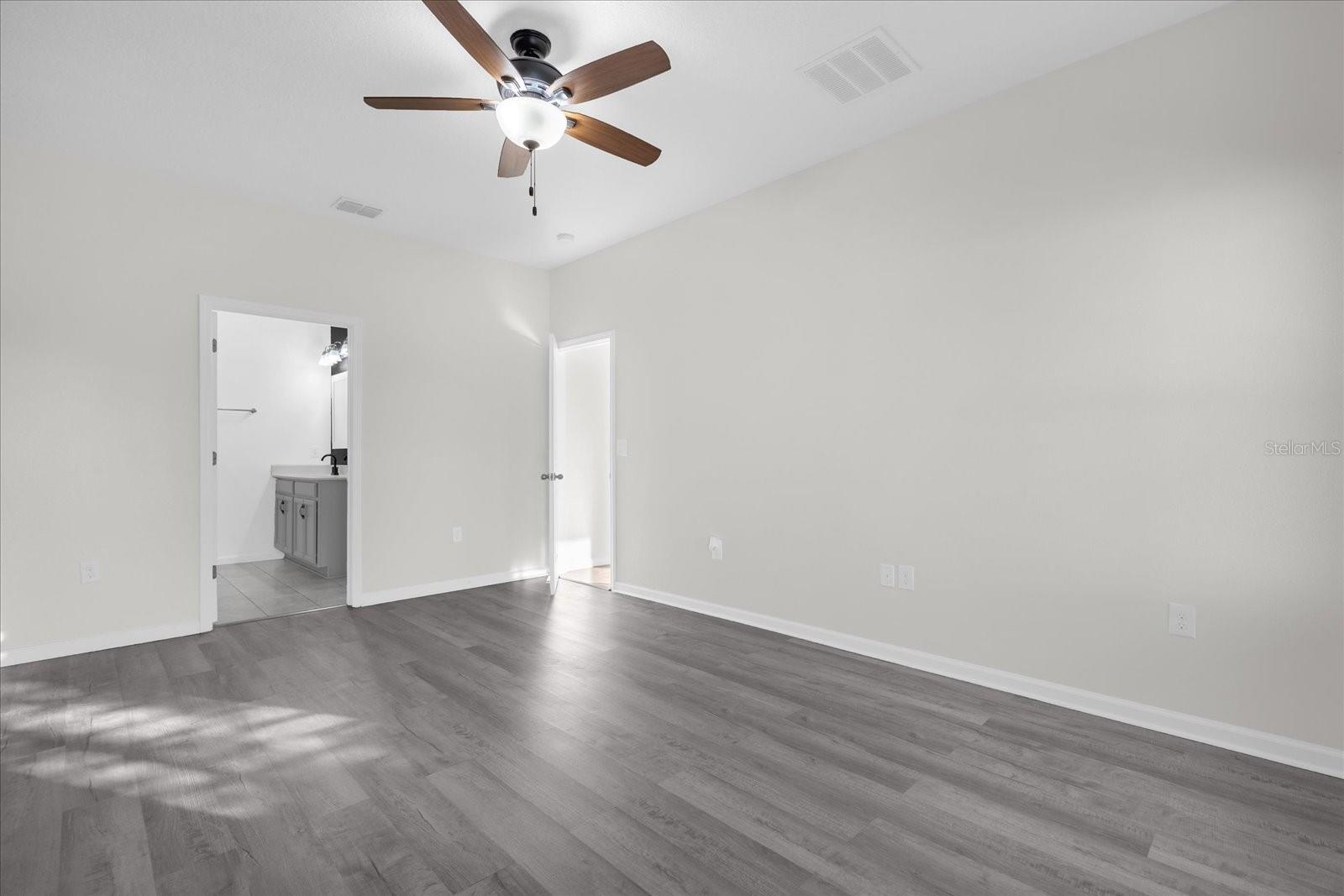 Image 6 of 38 For 453 Disa Drive