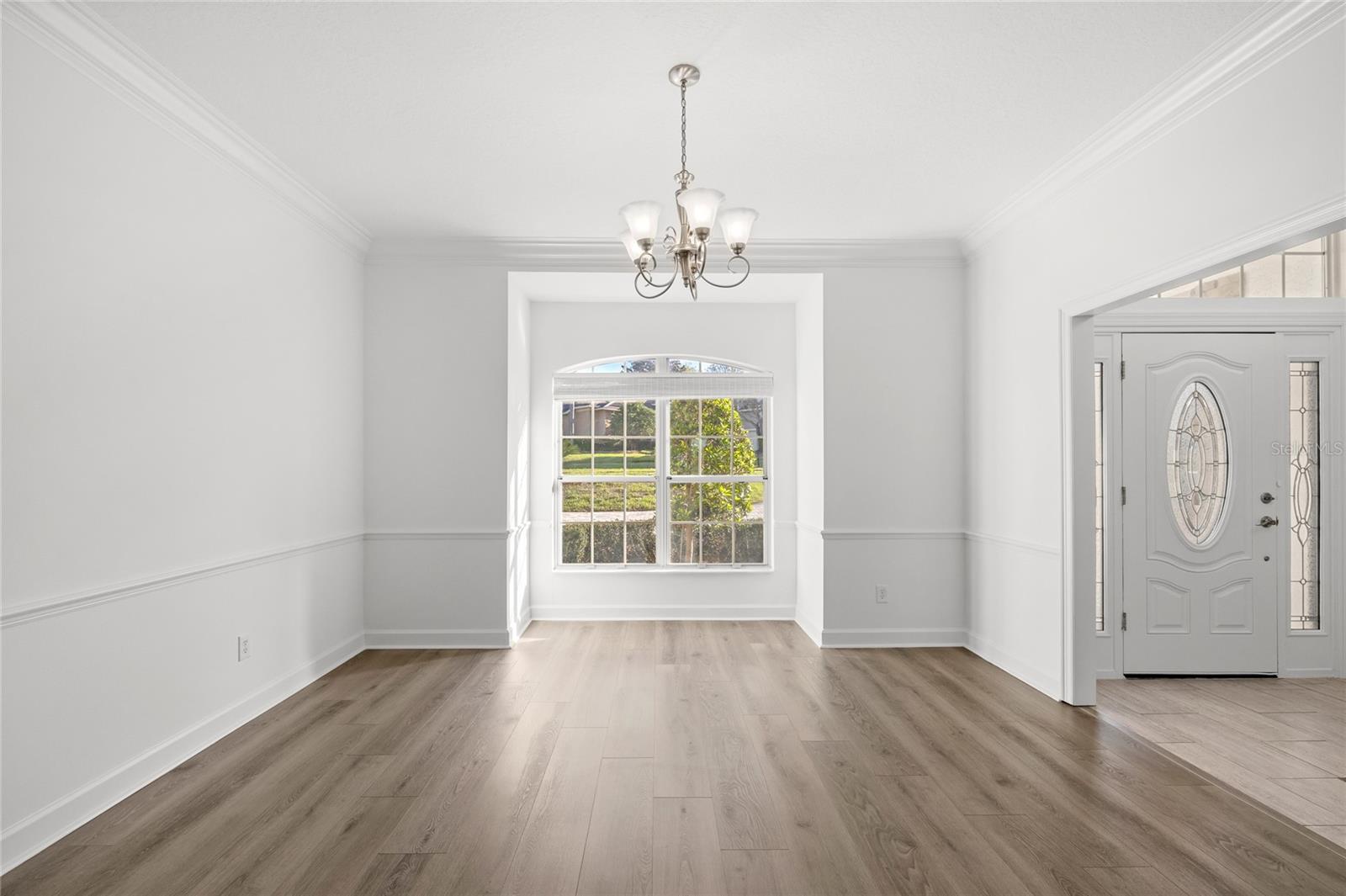 Image 11 of 41 For 2722 Park Royal Drive