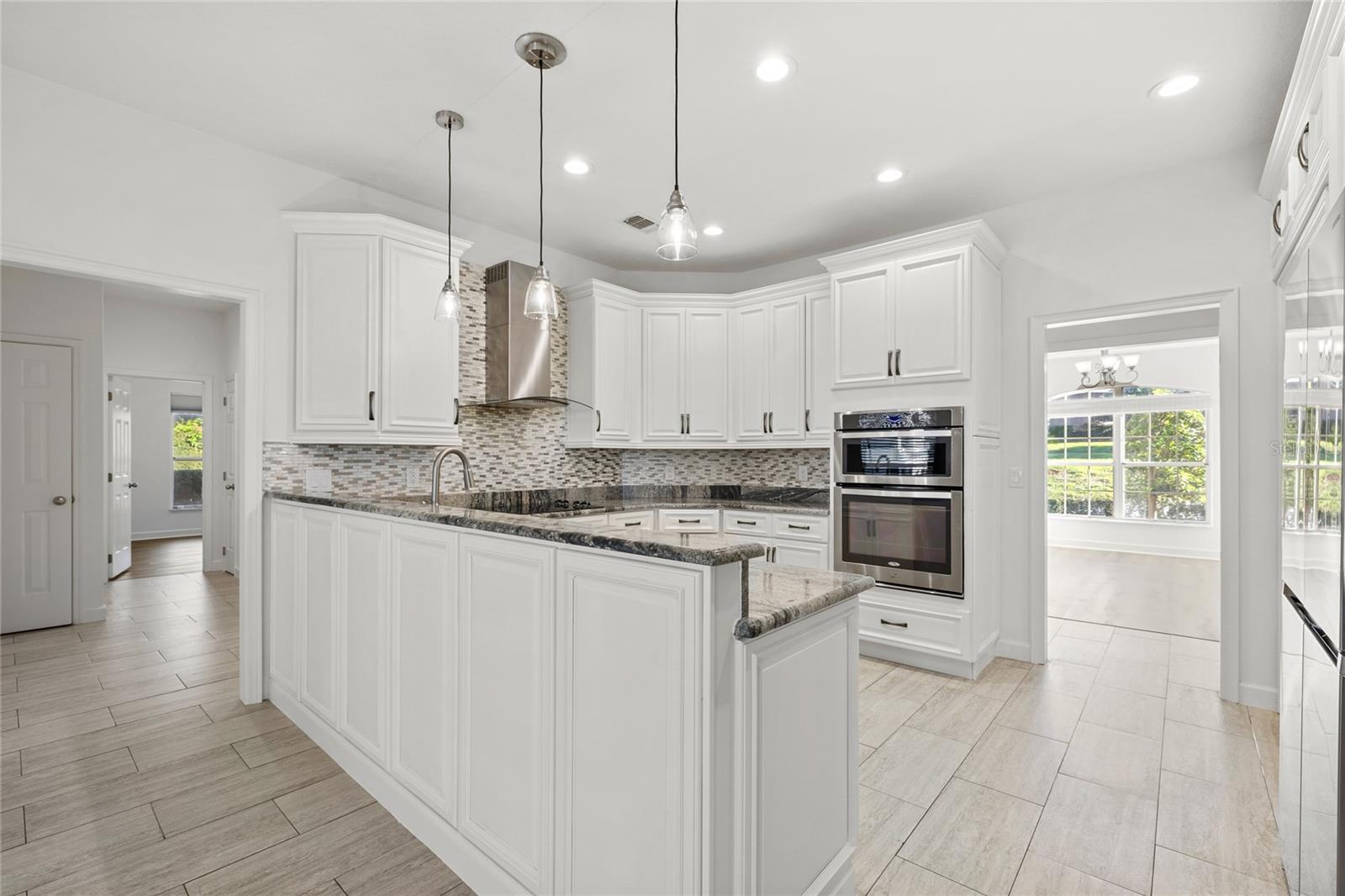 Image 15 of 41 For 2722 Park Royal Drive