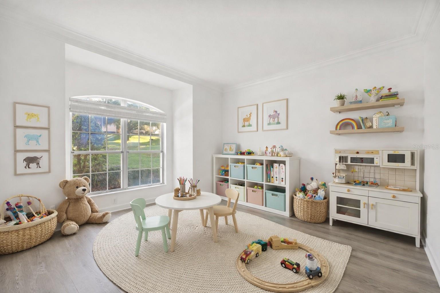 Image 9 of 41 For 2722 Park Royal Drive