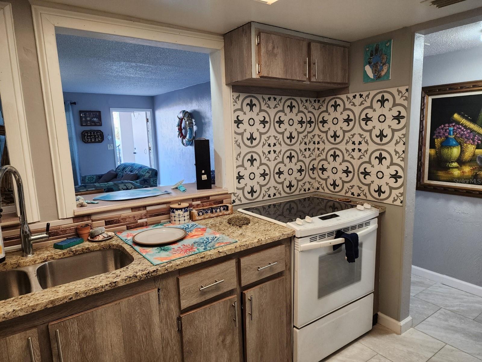 Image 7 of 13 For 400 Auburn Drive 3