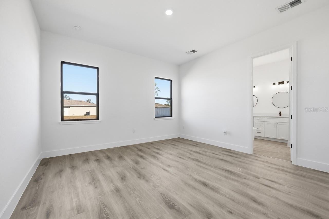 Image 34 of 64 For 2755 140th Loop